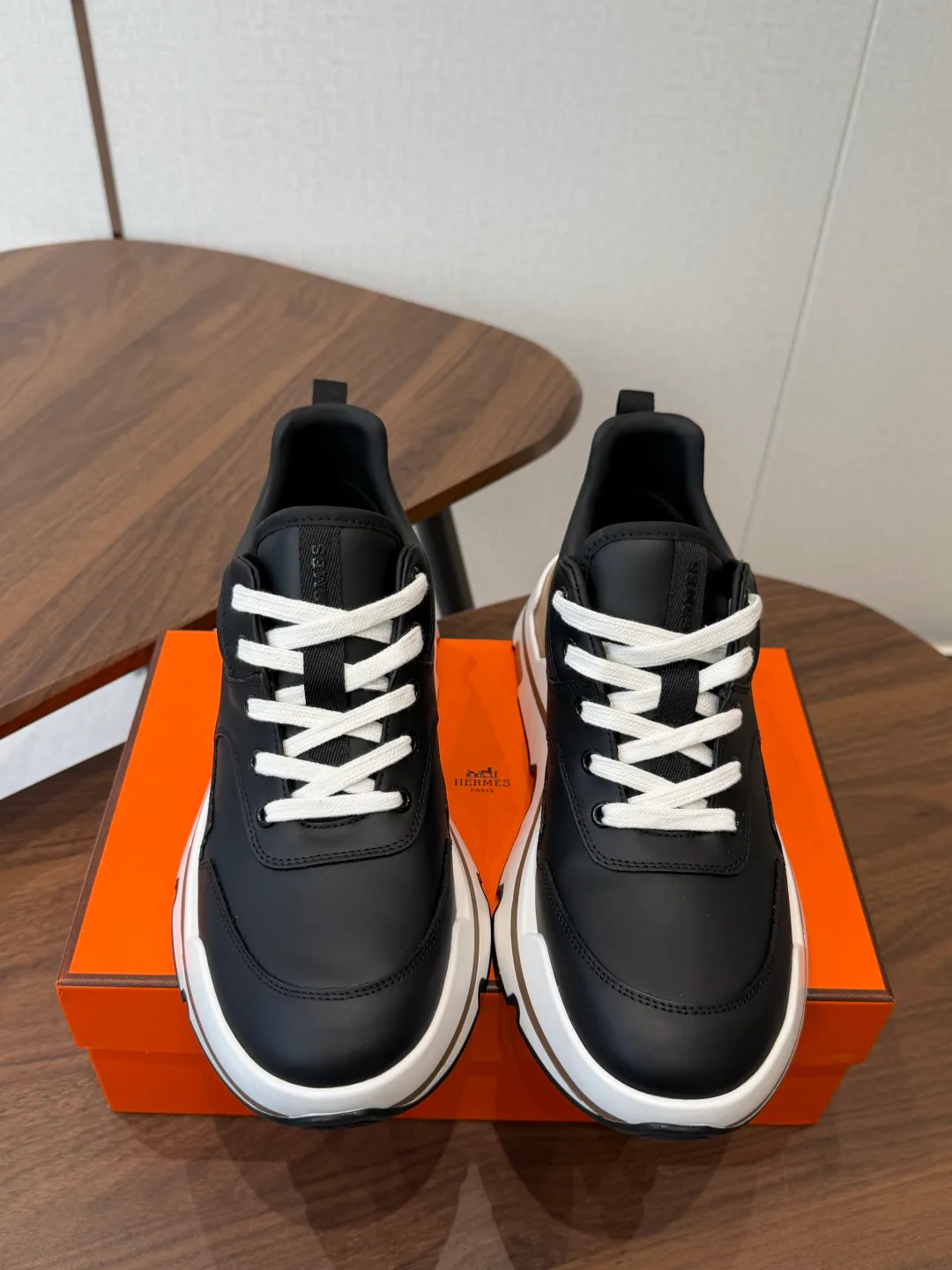 Кроссовки Мужские Hermes 18687401