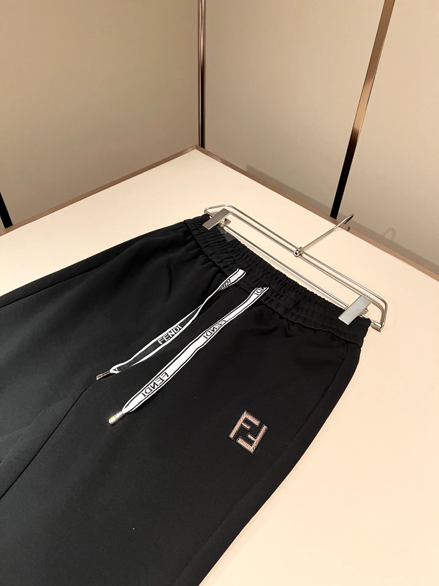 Men's Trousers FENDI 18343295