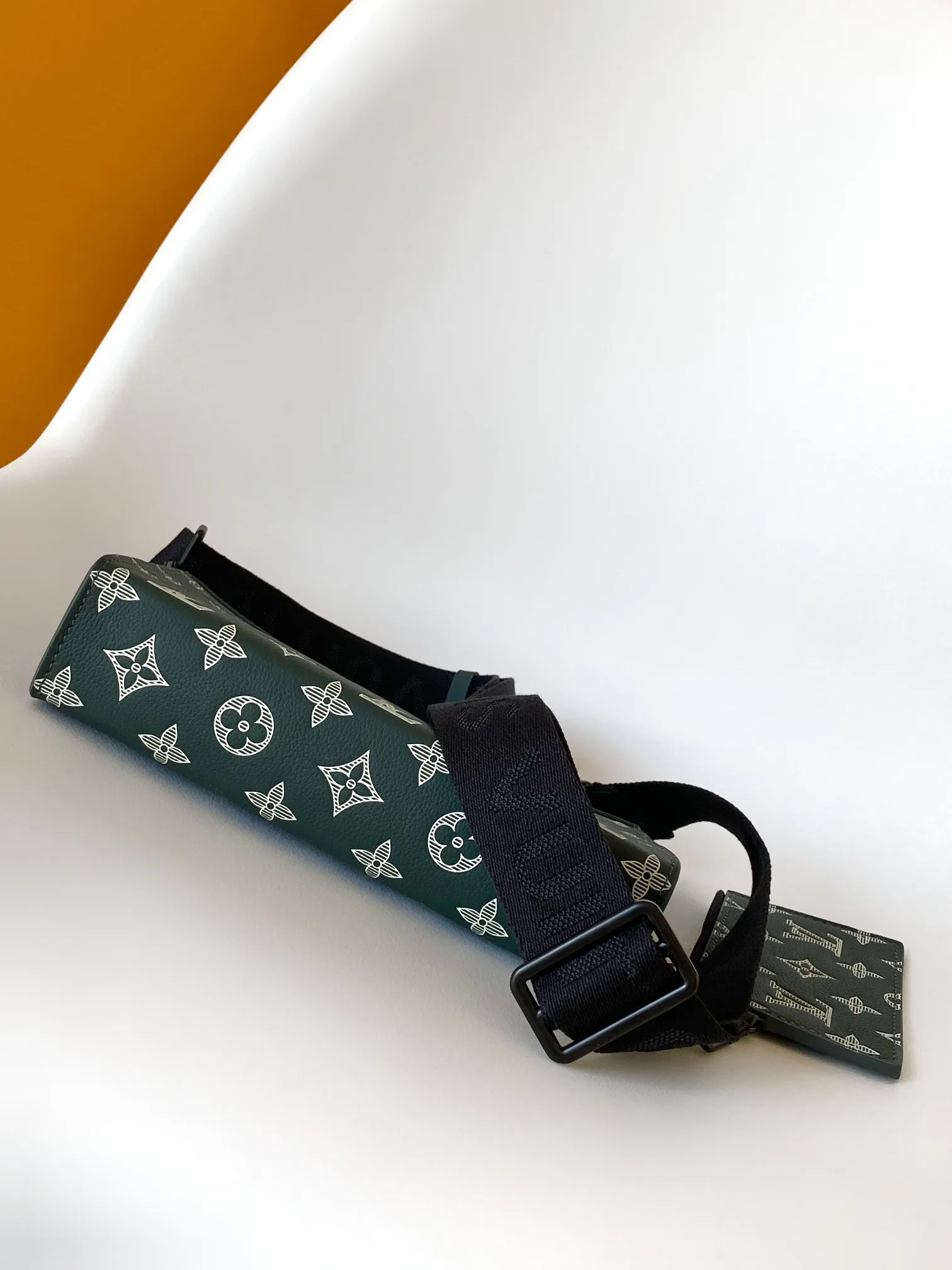 Women's Shoulder Bags LOUIS VUITTON 17904110