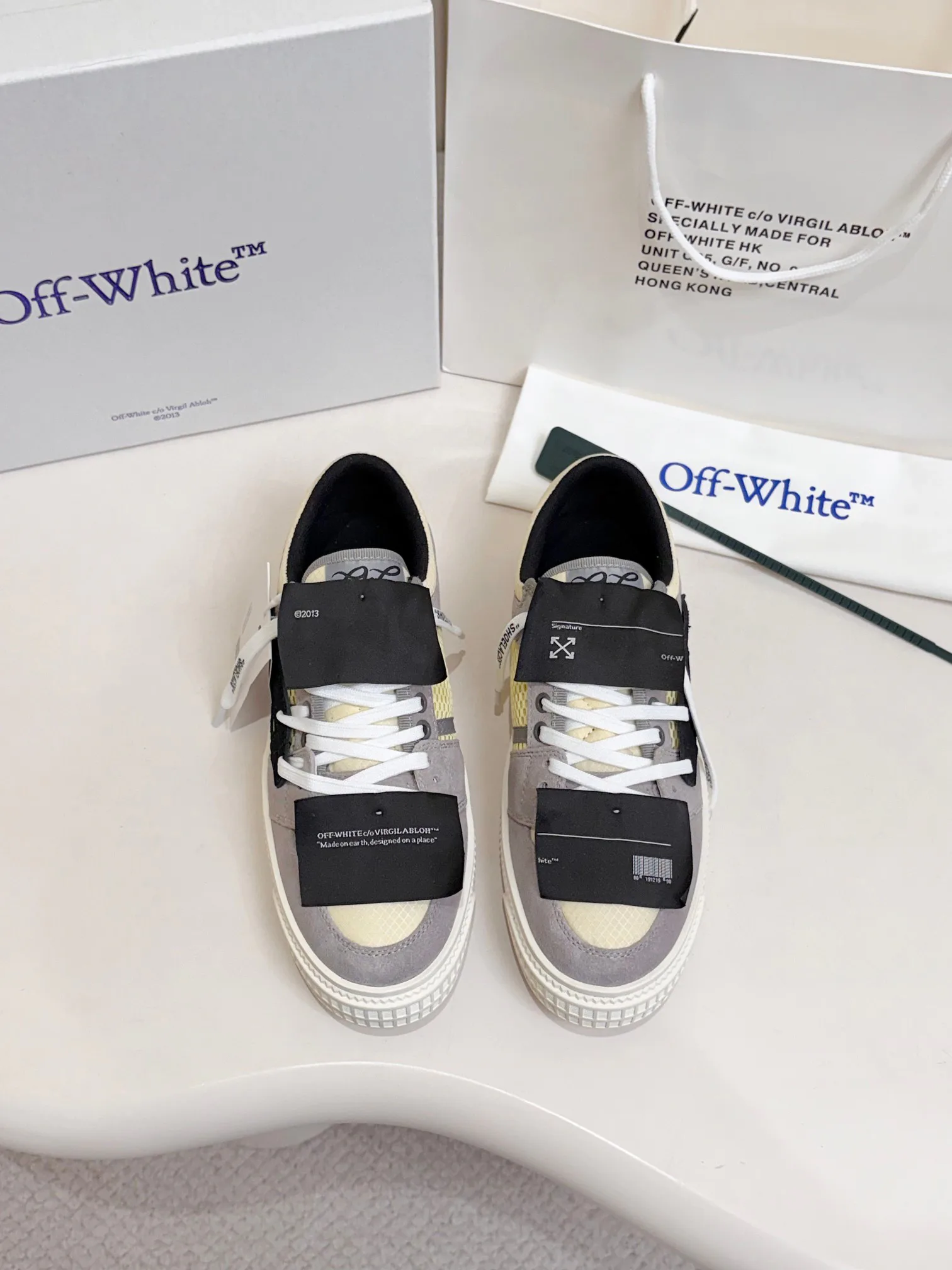 Women's Sneakers OFF-WHITE 18103208