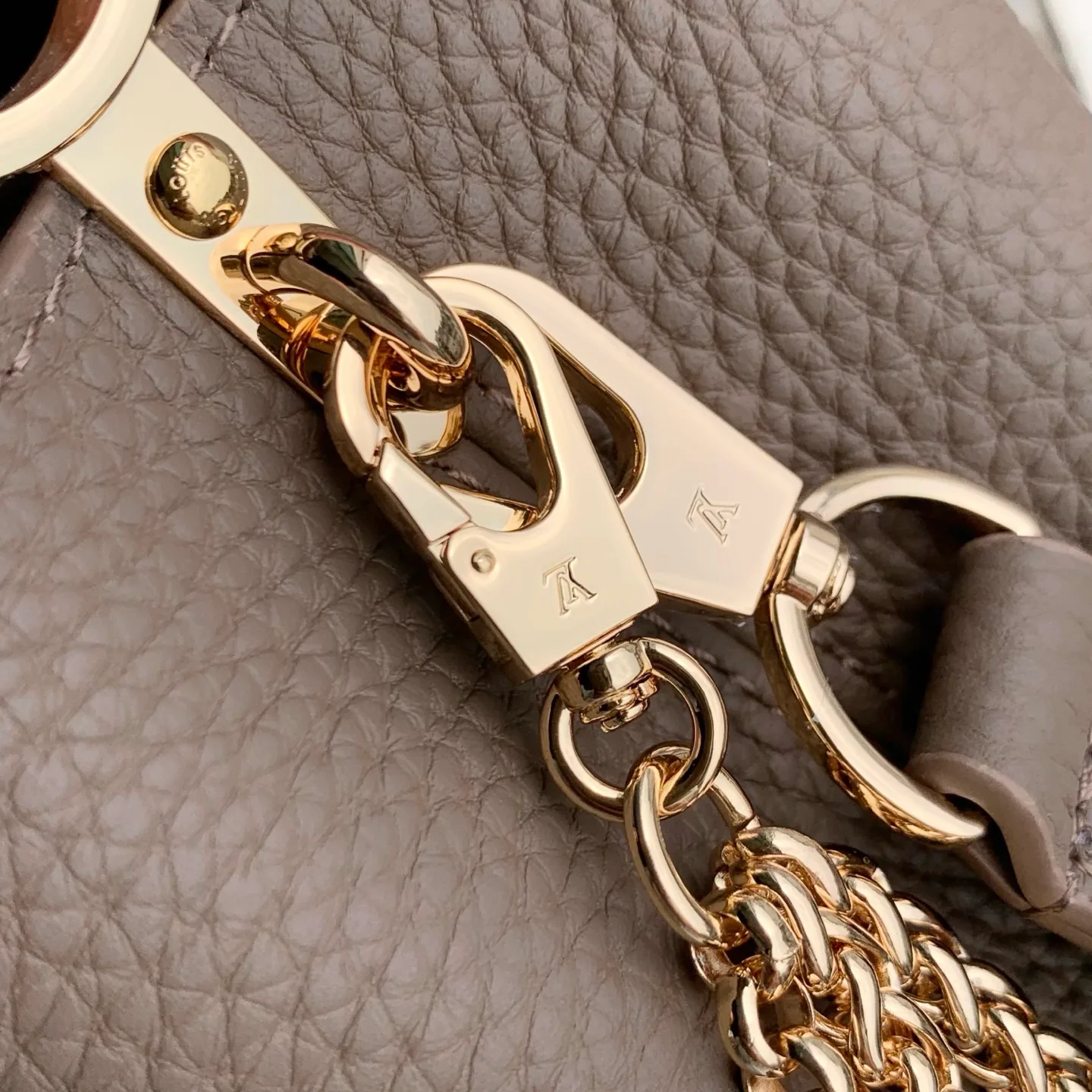 Women's Classic Handbags LOUIS VUITTON 18147533