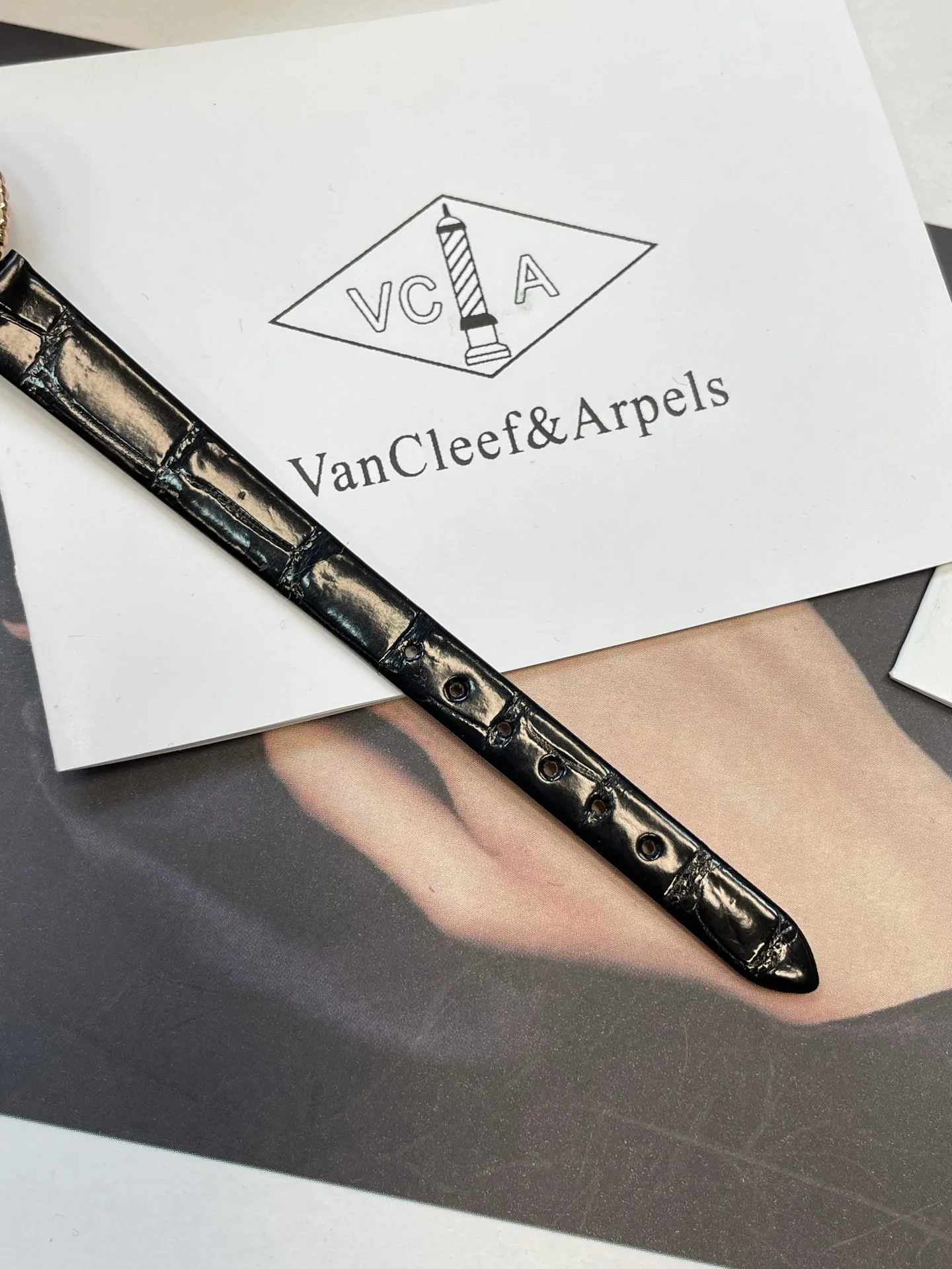 Women's Watches VAN CLEEF & ARPELS 17336731