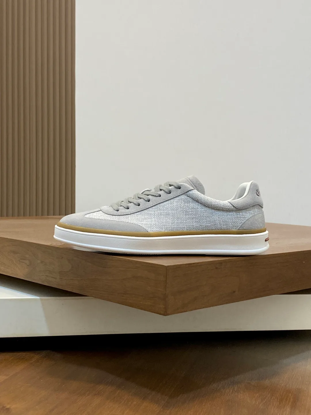 Men's Sneakers LORO PIANA 16978208