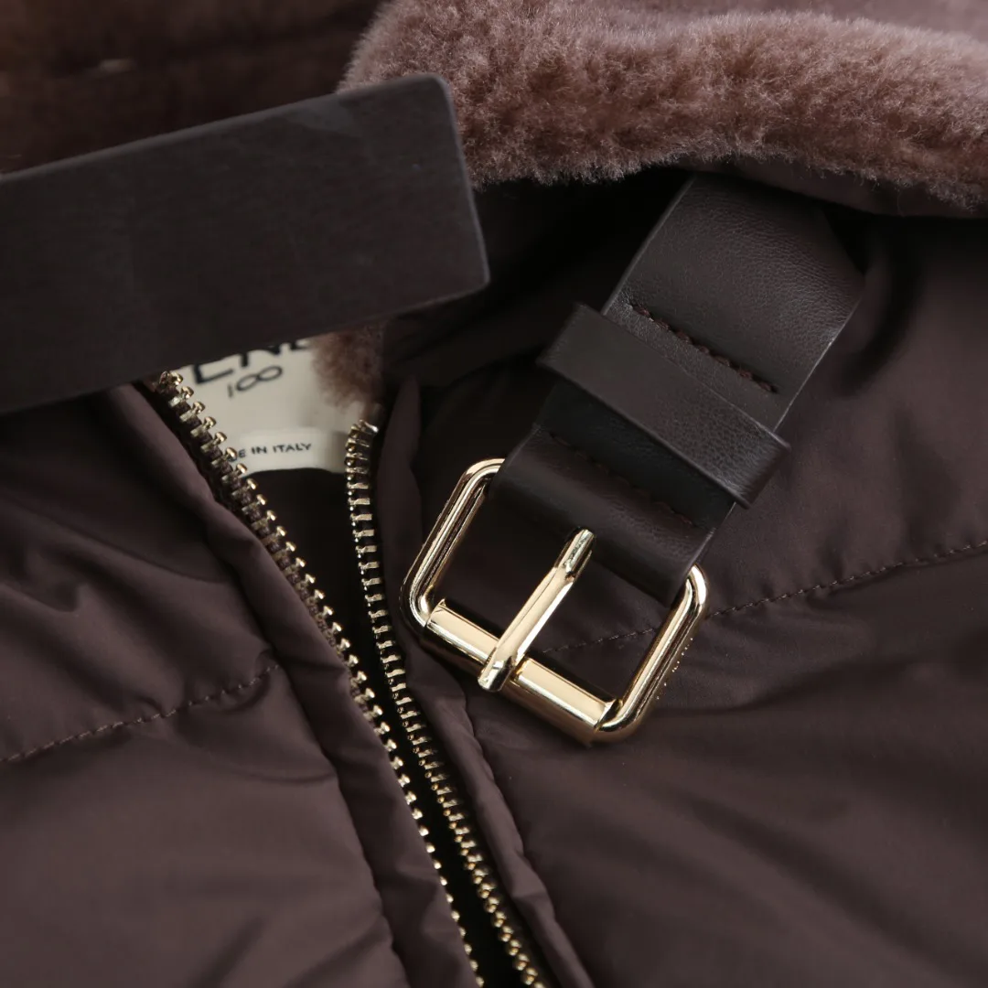 Women's Jackets And Down Jackets FENDI 18022543