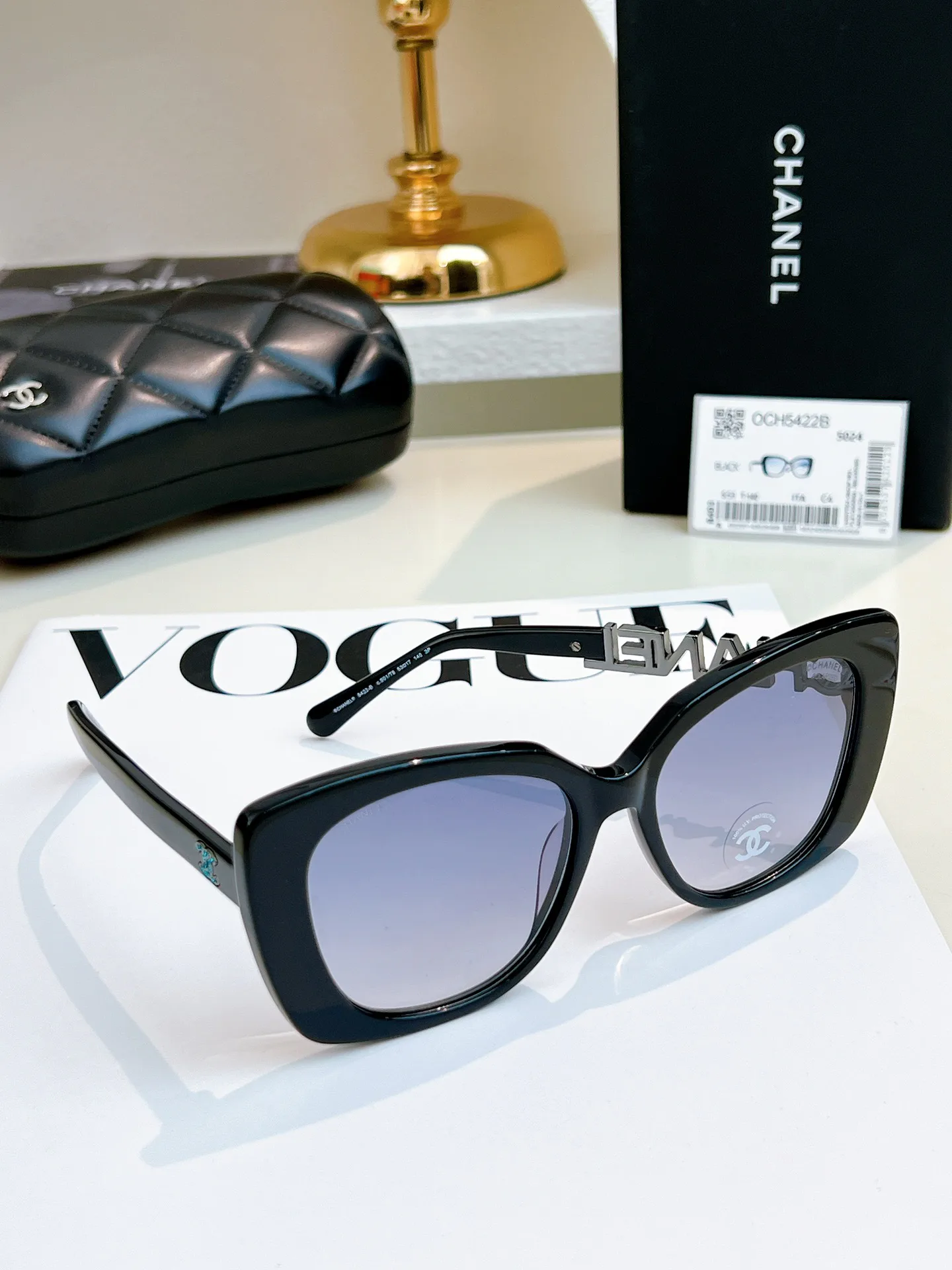 Glasses CHANEL 17366518