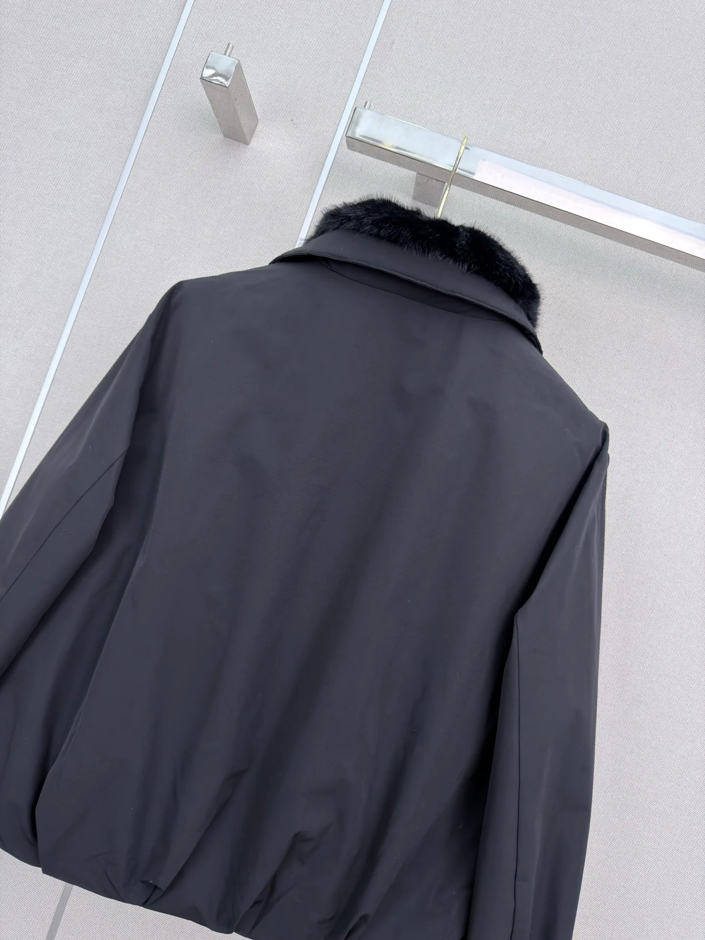 Women's Jackets And Down Jackets MONCLER 17919448
