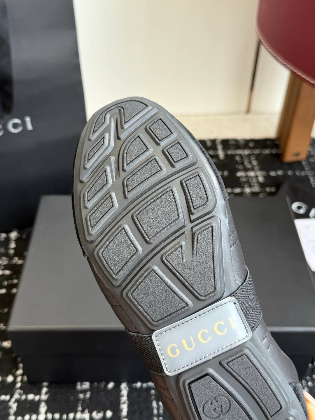 Women's Sneakers GUCCI 18121096