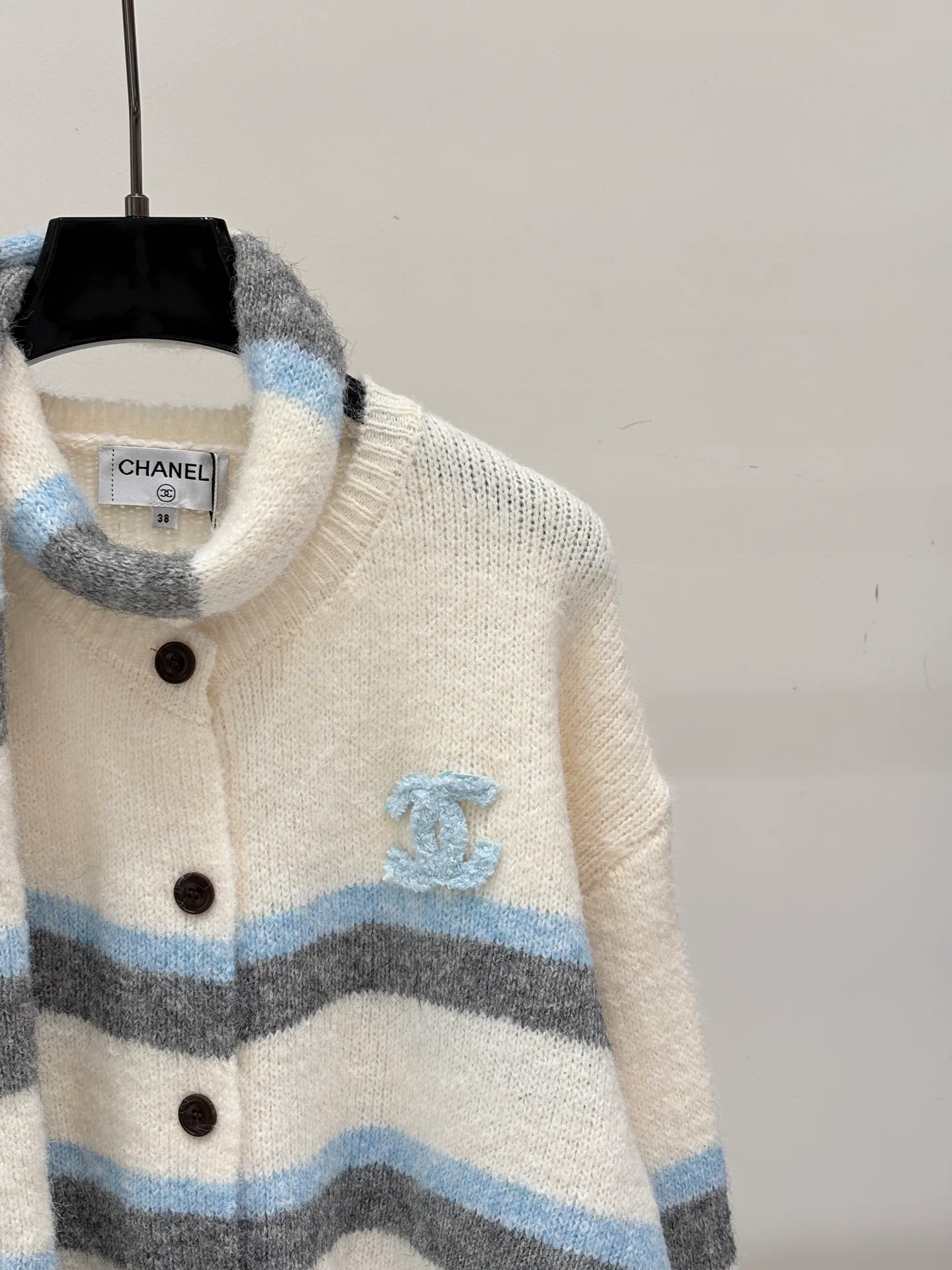 Women's Jumpers And Sweaters CHANEL 18032017