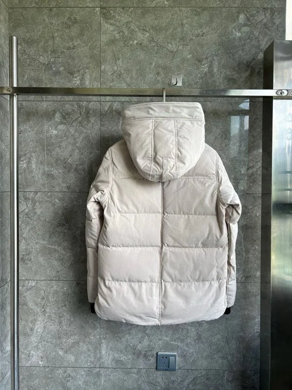 Women's Jackets And Down Jackets CANADA GOOSE 18111610