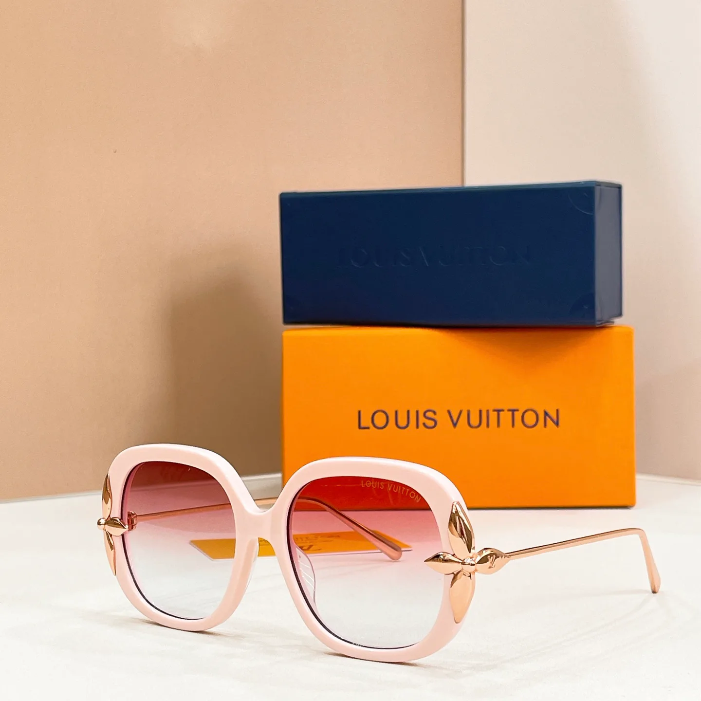 Glasses LOUIS VUITTON 17916297