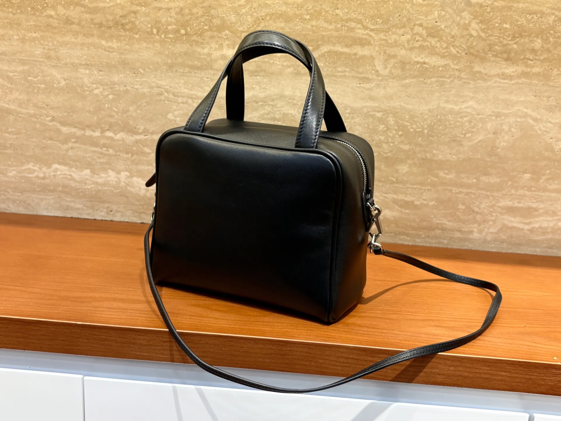 Women's Classic Handbags THE ROW 17104496