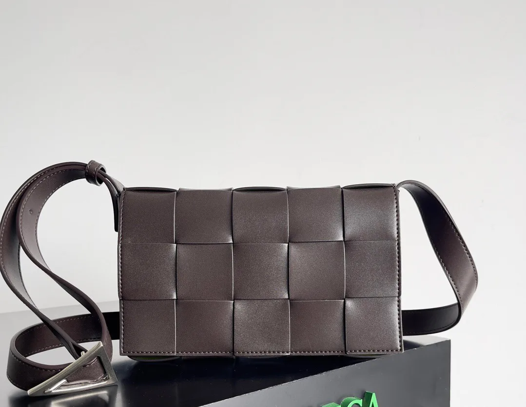 Women's Classic Handbags BOTTEGA VENETA 17748046