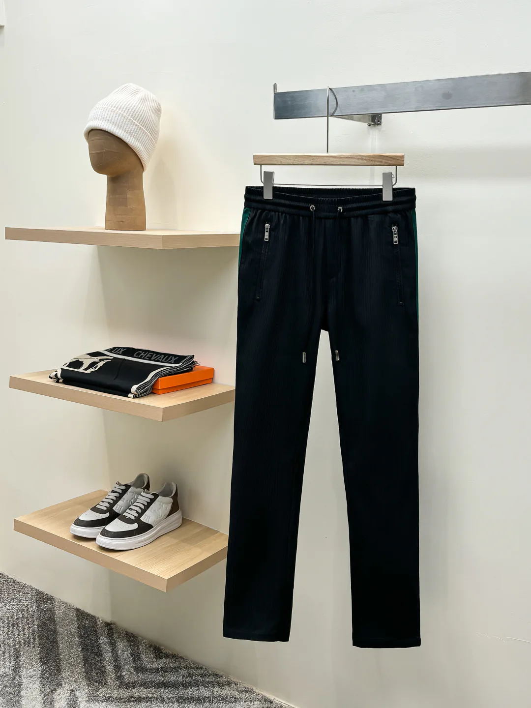 Men's Trousers PRADA 18499222