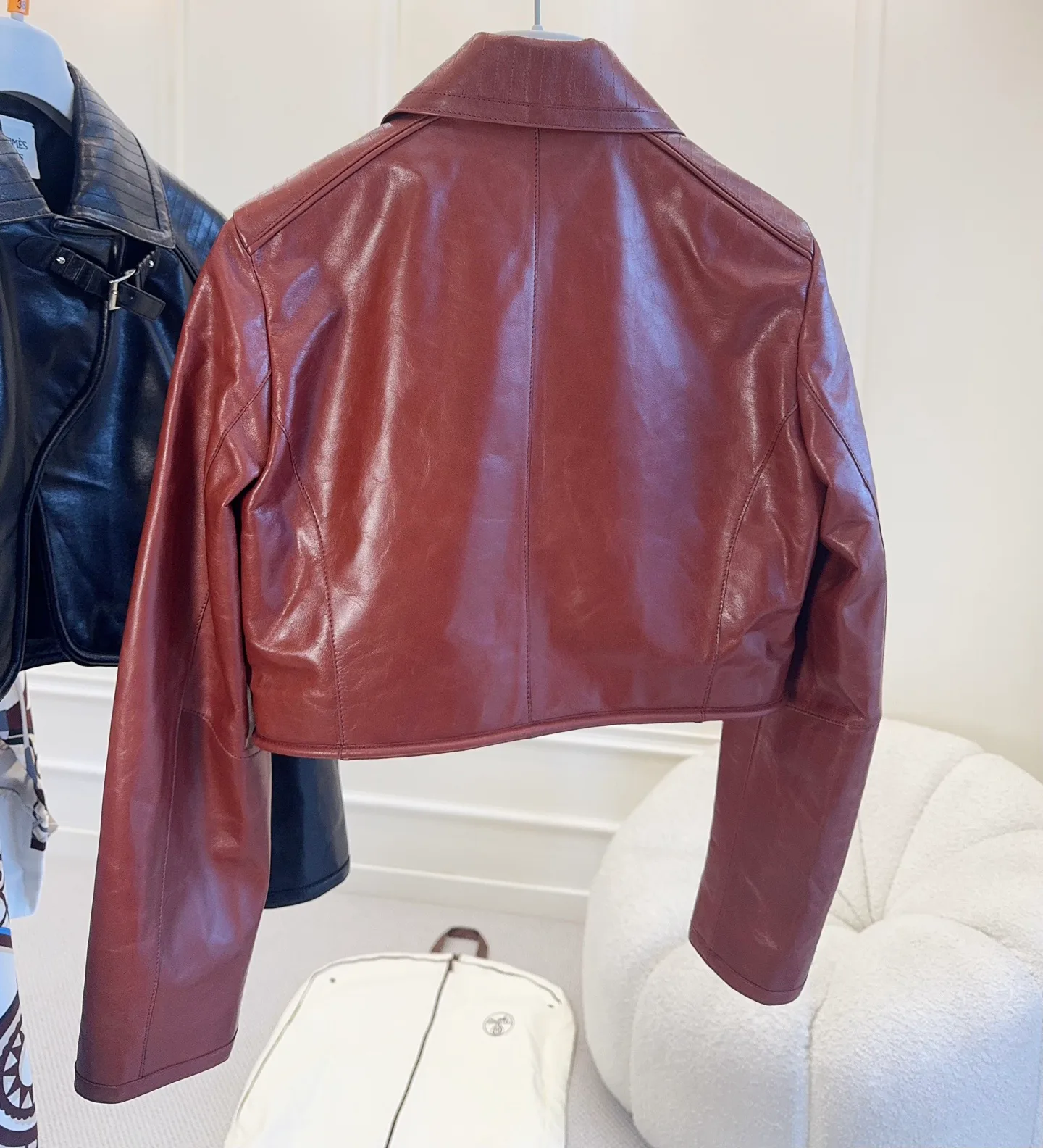 Women's Leather Jackets And Sheepskin Coats HERMES 18336446