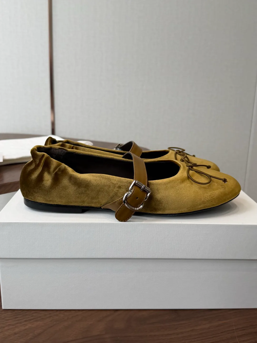 Women's Ballet Flats THE ROW 18092694