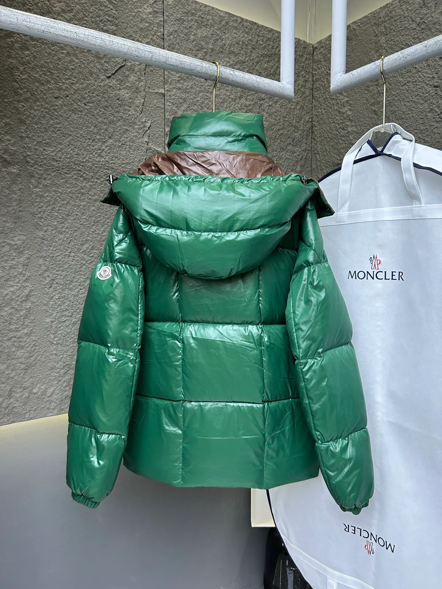 Men's Jackets And Down Jackets MONCLER 18002451