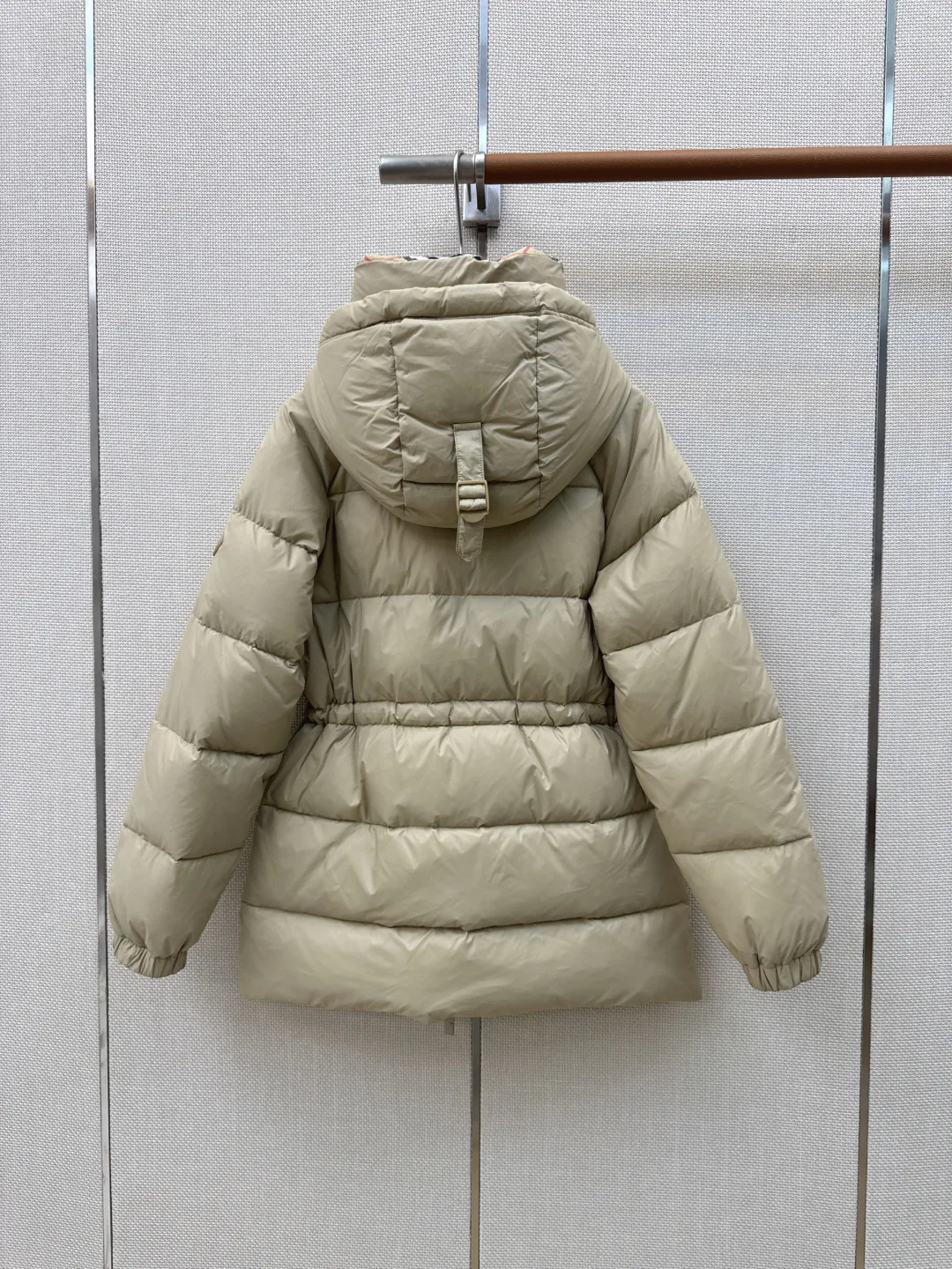 Women's Jackets And Down Jackets BURBERRY 18043182