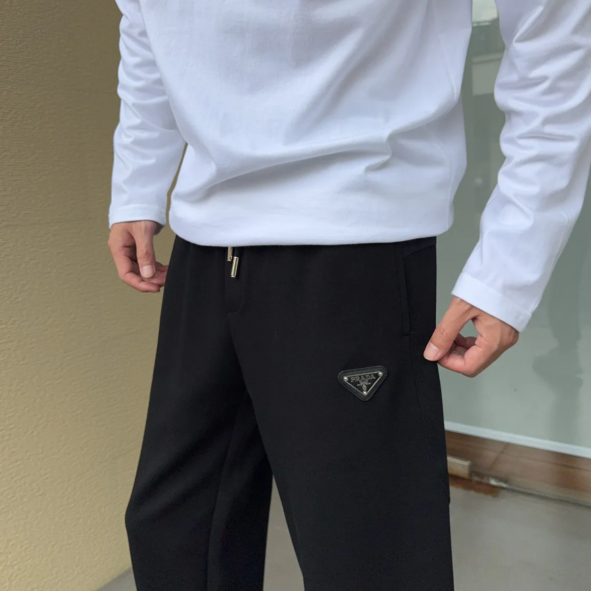 Women's Trousers PRADA 18178329