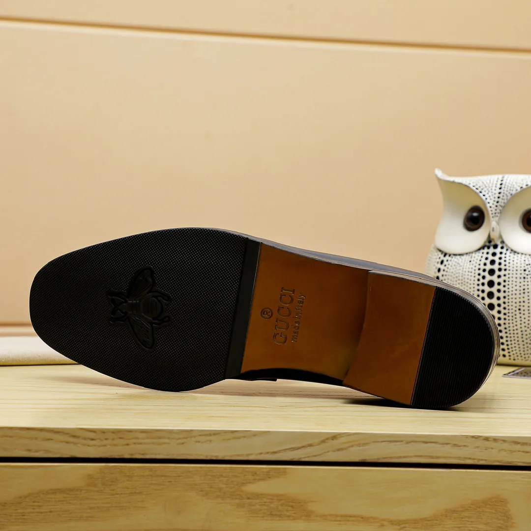 Men's Loafers And Dress Shoes GUCCI 17569201