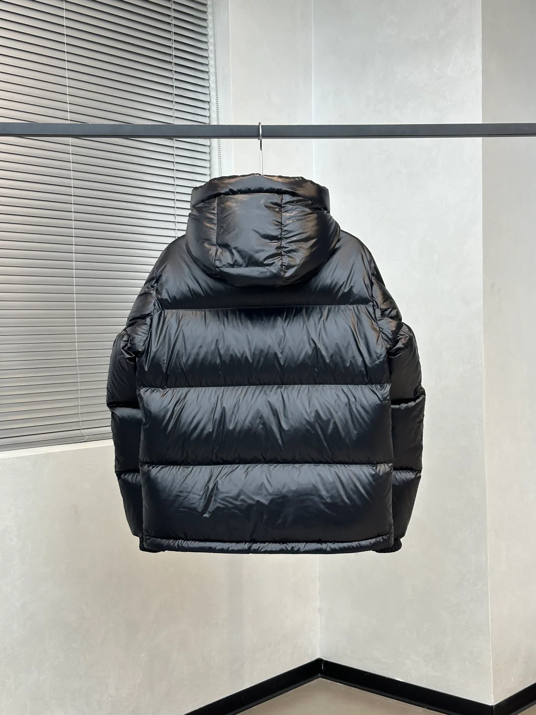 Women's Jackets And Down Jackets MONCLER 17865417