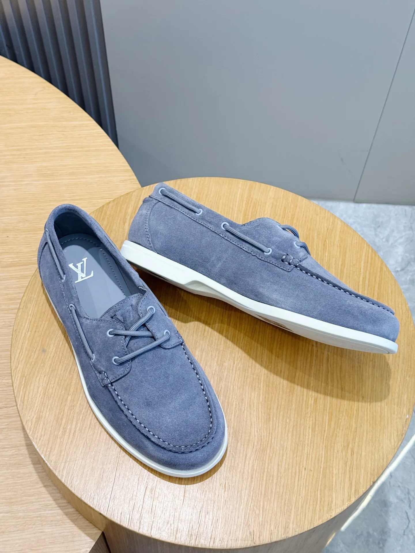 Men's Loafers And Dress Shoes LOUIS VUITTON 18100957