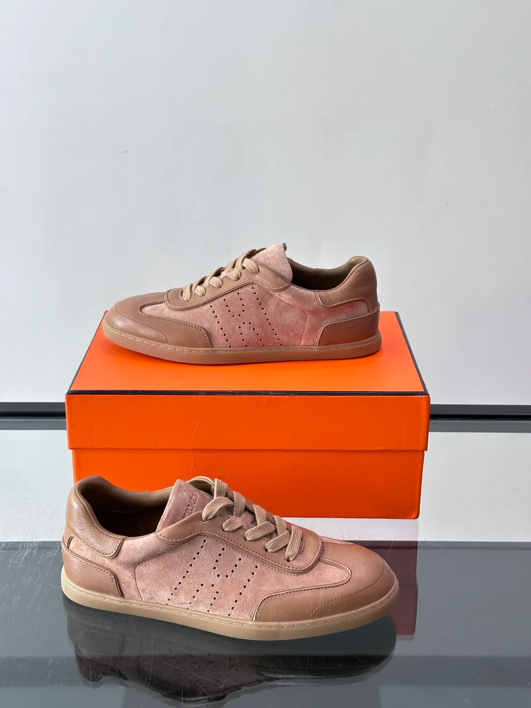 Women's Sneakers HERMES 18102686