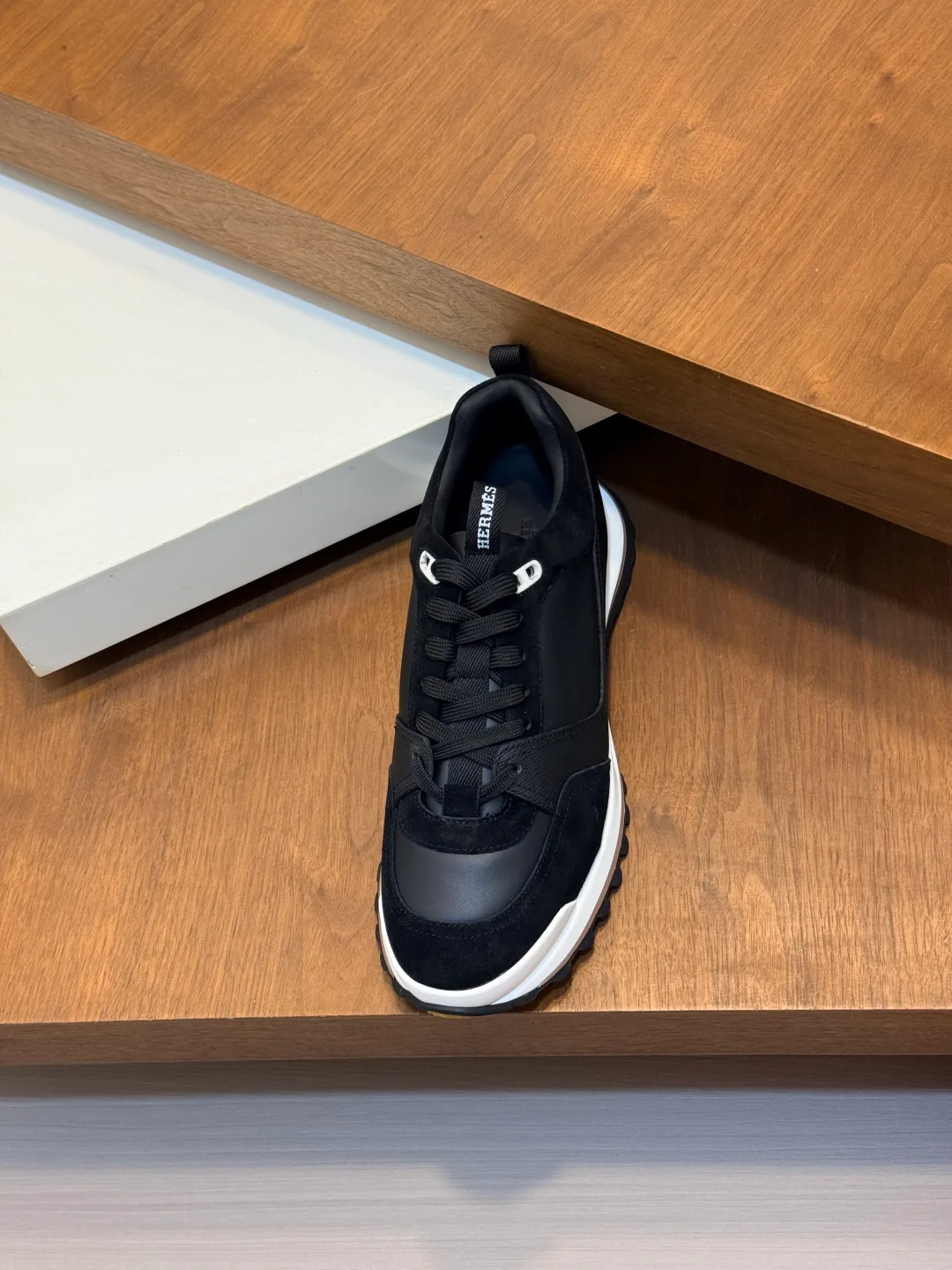 Men's Sneakers HERMES 18055241
