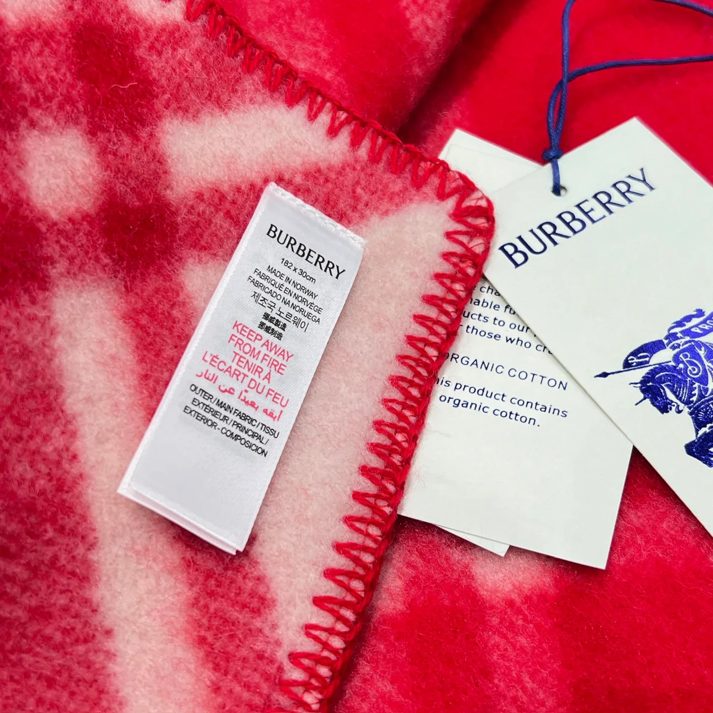 Scarves BURBERRY 17945203