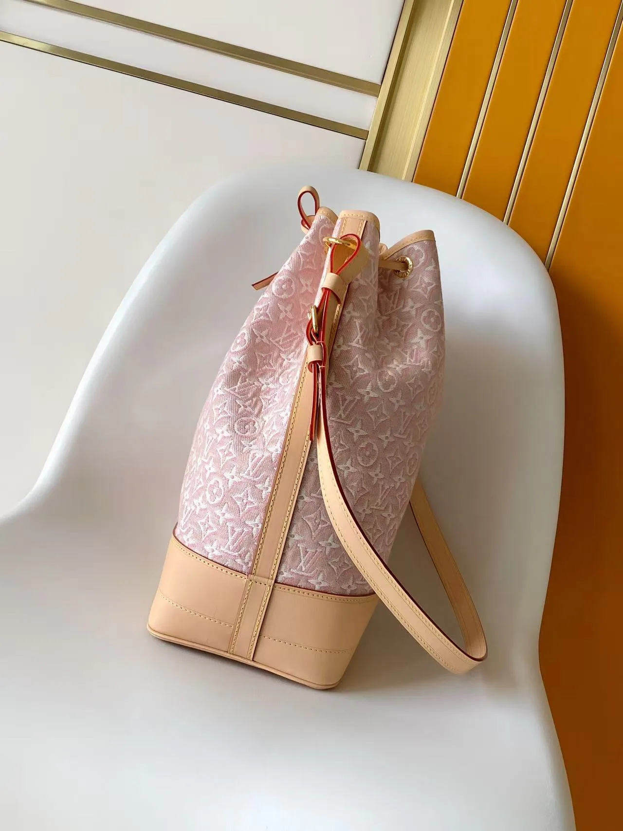 Women's Classic Handbags LOUIS VUITTON 17428093