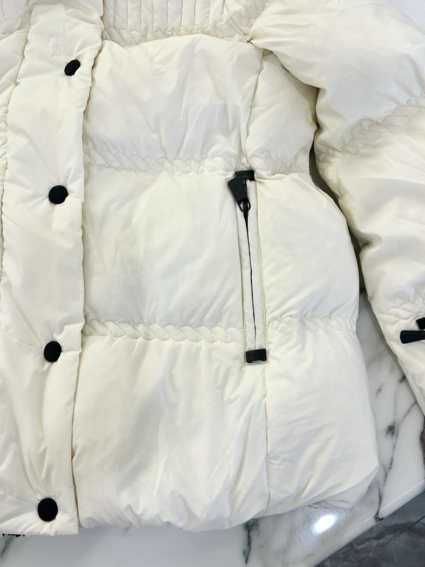 Men's Jackets And Down Jackets MONCLER 18231501