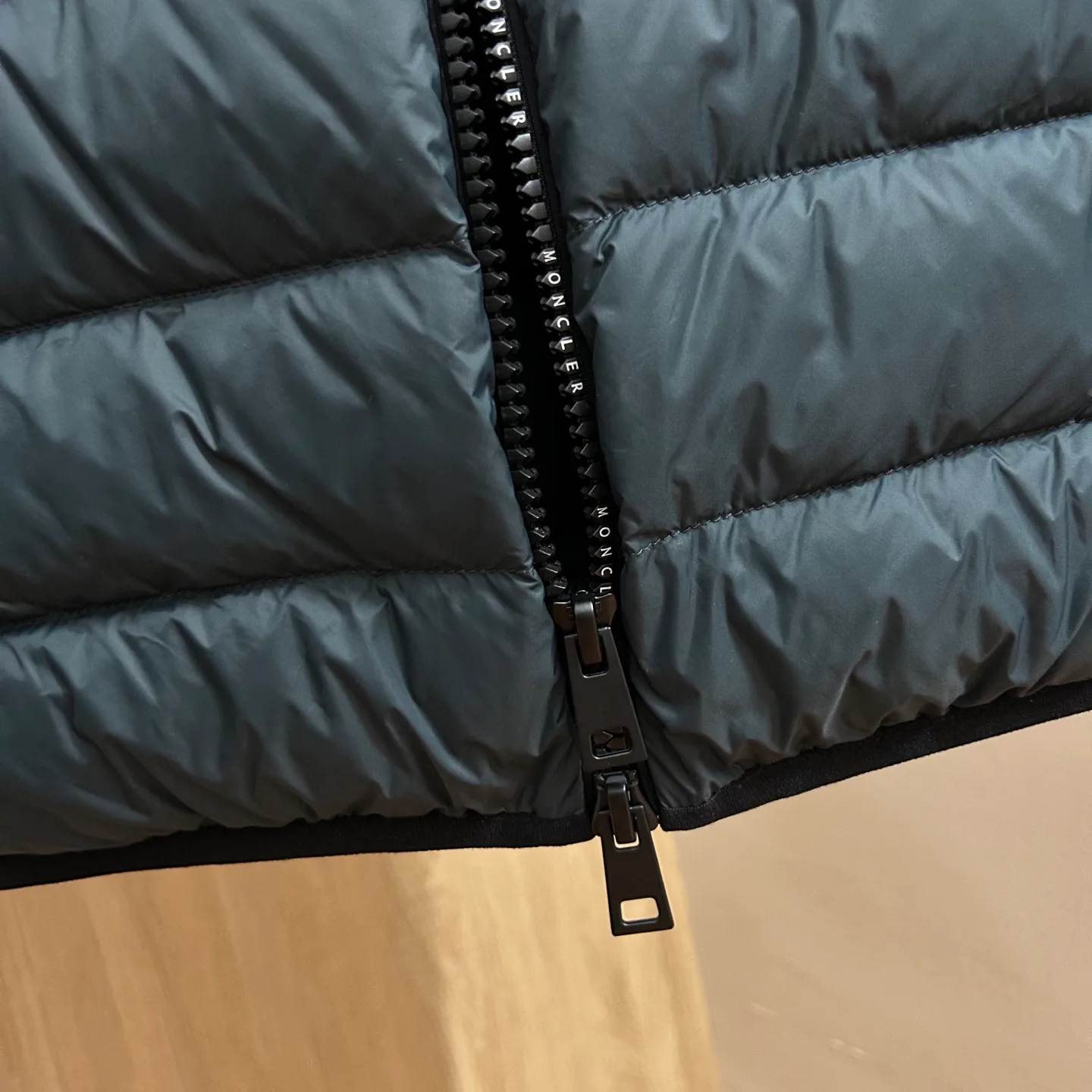 Men's Jackets And Down Jackets MONCLER 17864952