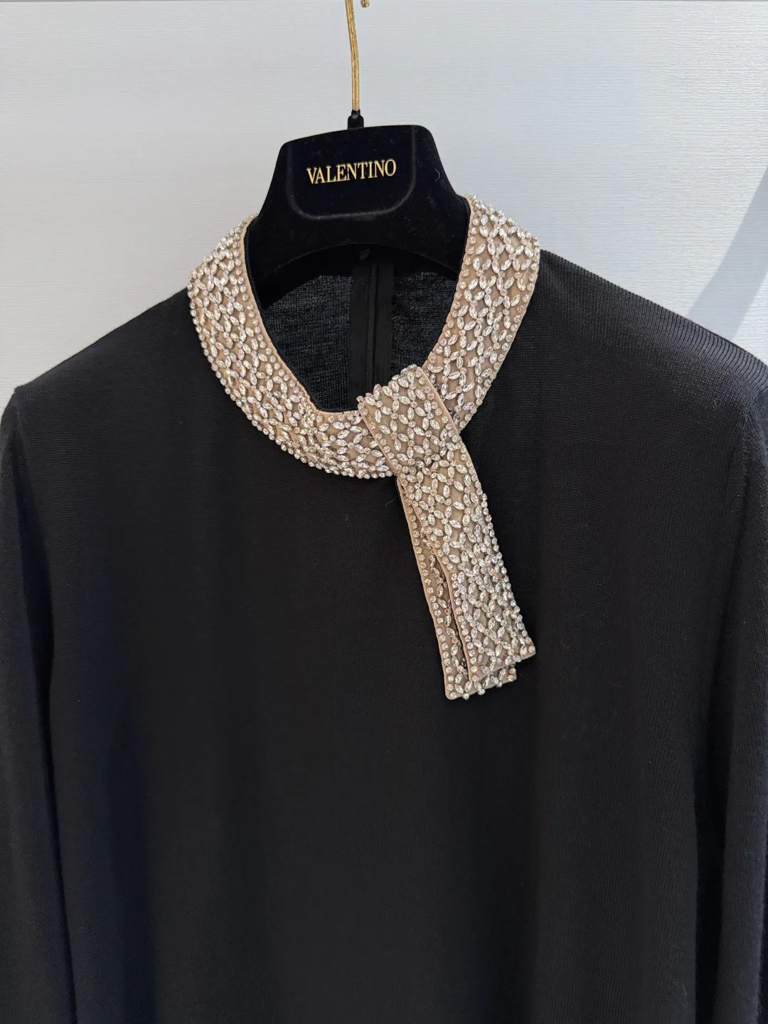 Women's Jumpers And Sweaters VALENTINO 18050189