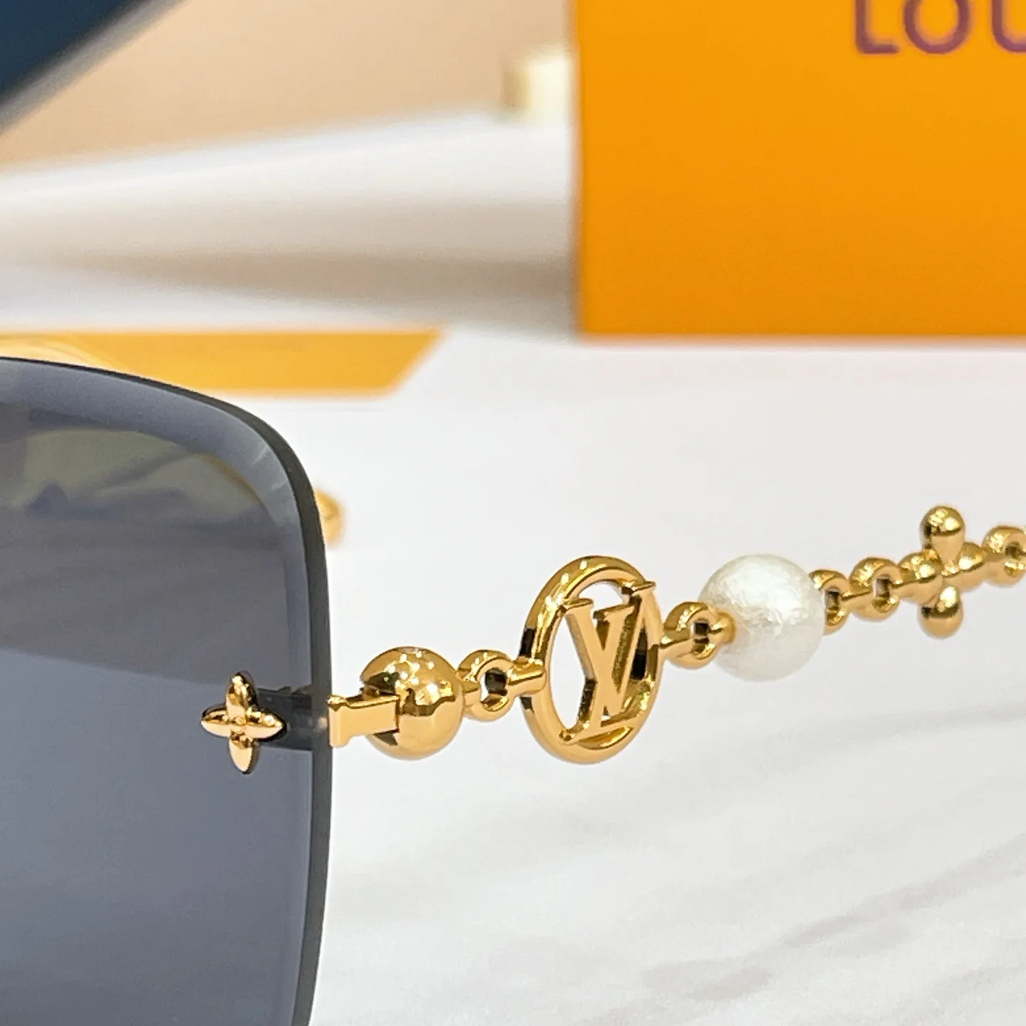 Glasses LOUIS VUITTON 17495901