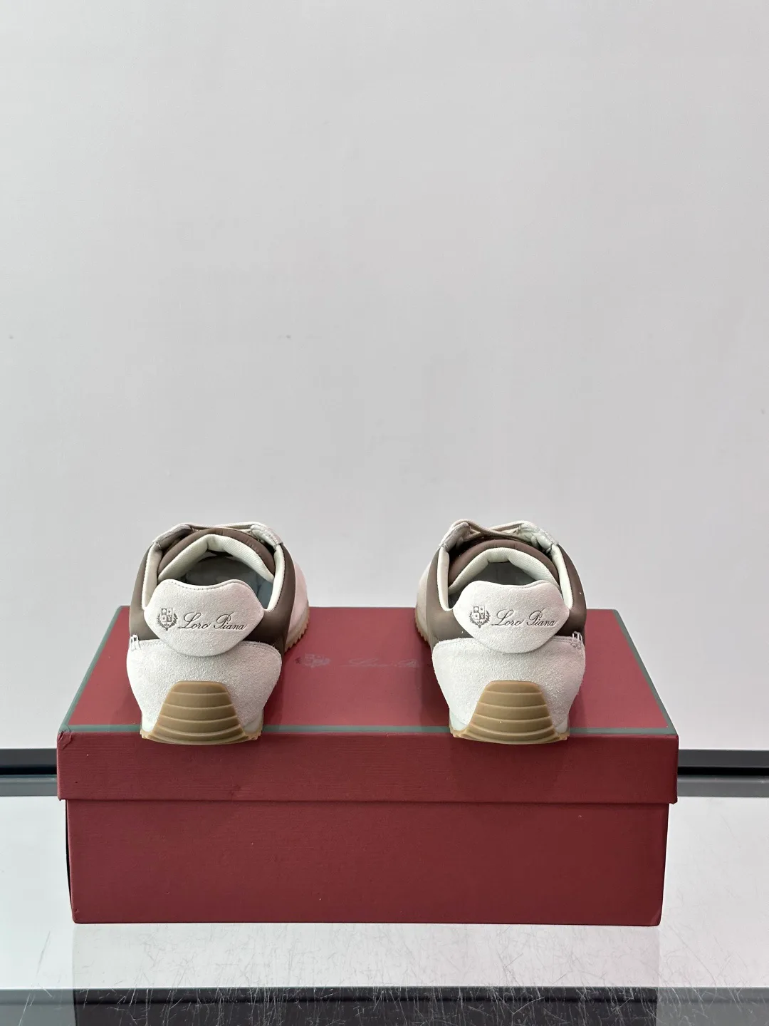 Women's Sneakers LORO PIANA 17447597