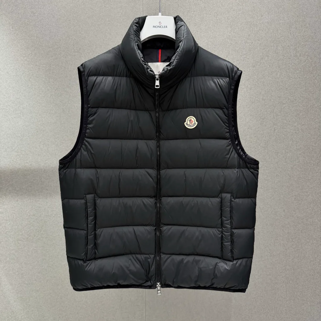 Men's Vests MONCLER 17296404