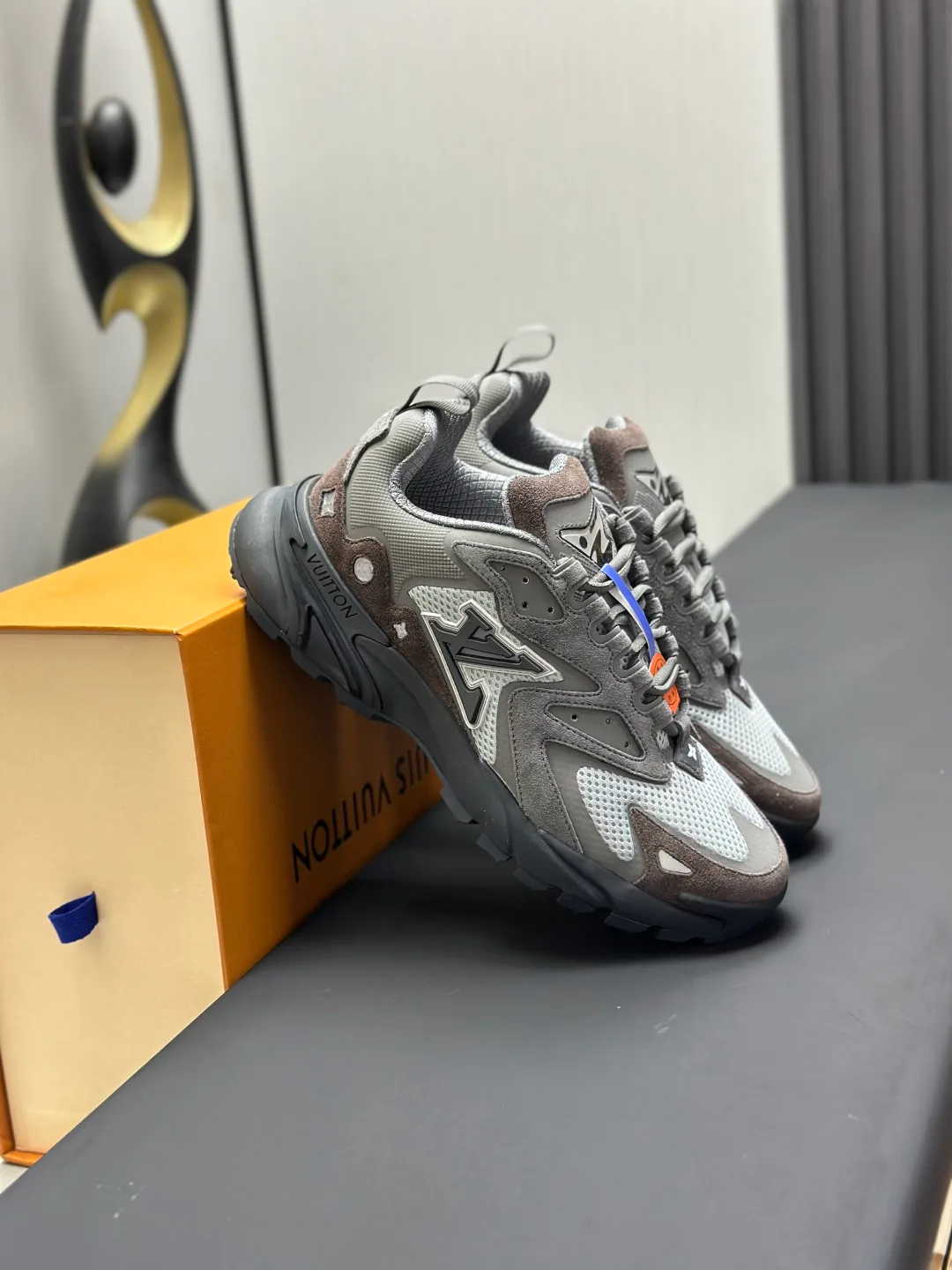 Men's Sneakers LOUIS VUITTON 18211978