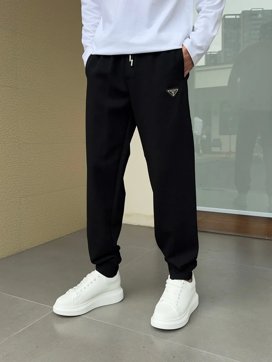 Women's Trousers PRADA 18178329