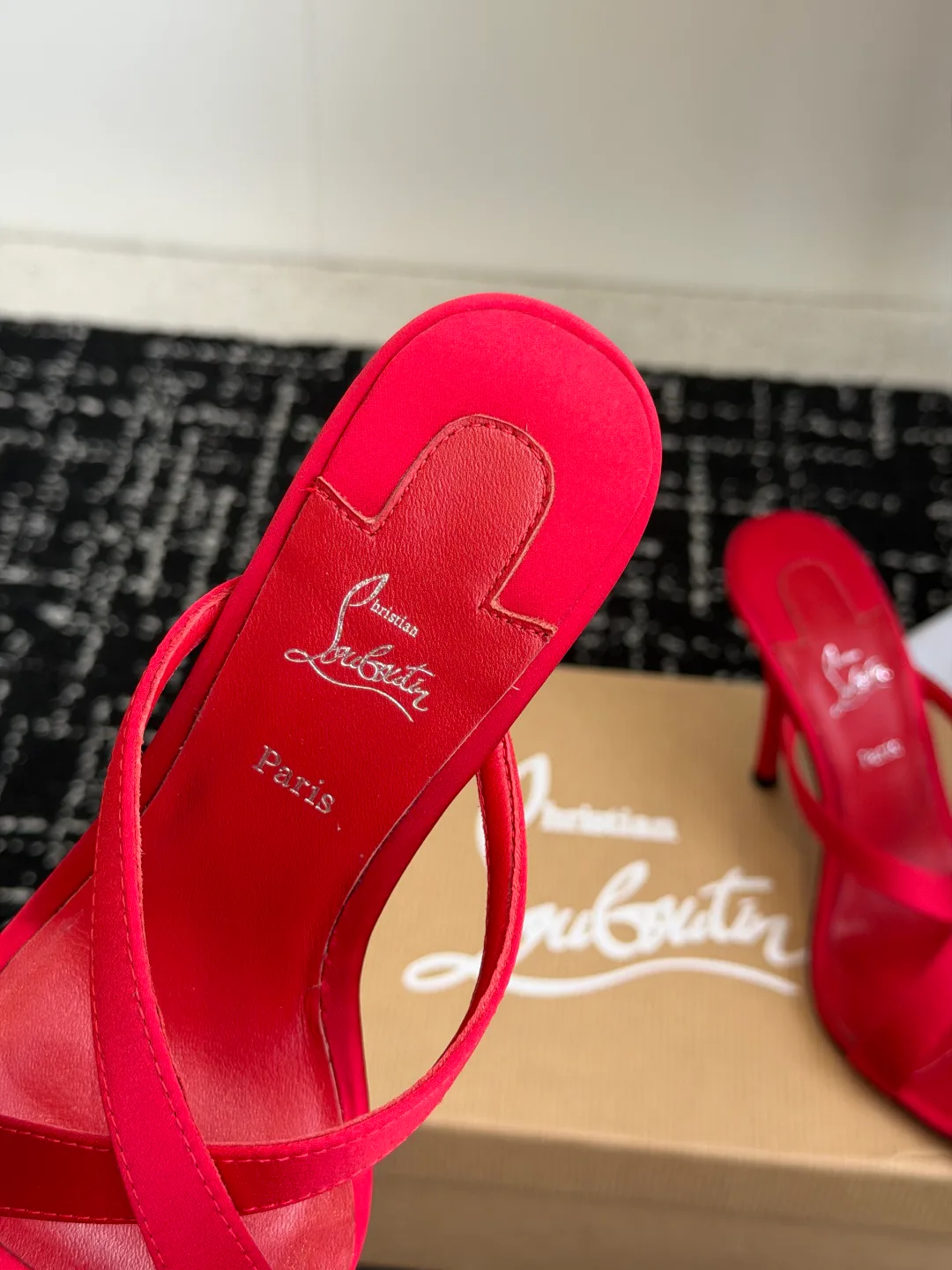 Women's Open-Toe Sandals CHRISTIAN LOUBOUTIN 17936545