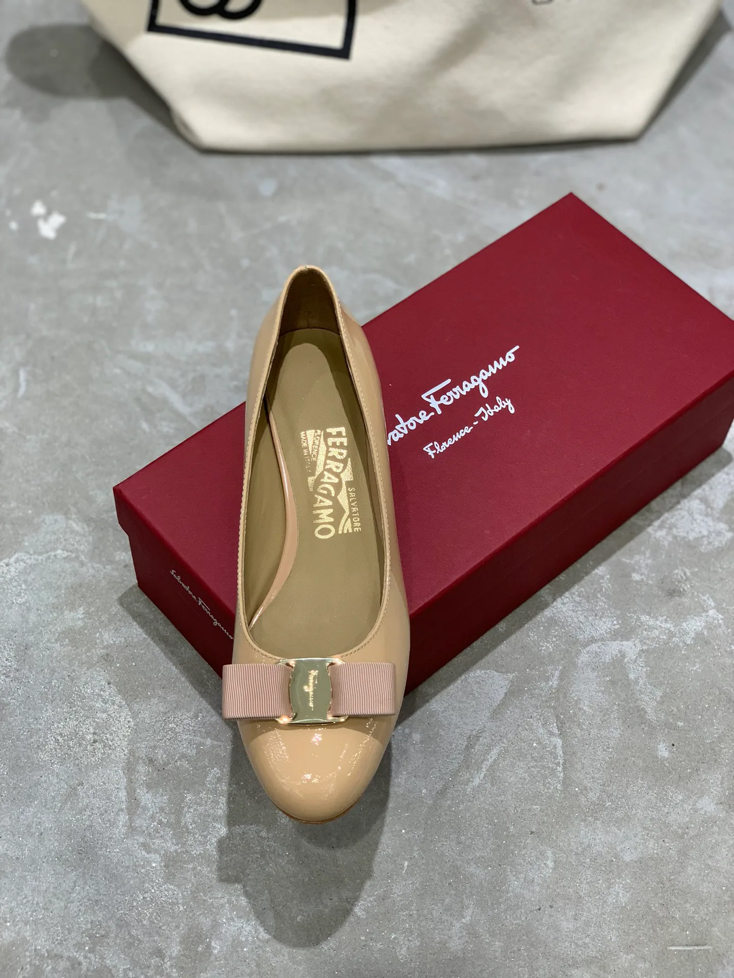 Women's Ballet Flats SALVATORE FERRAGAMO 18340674