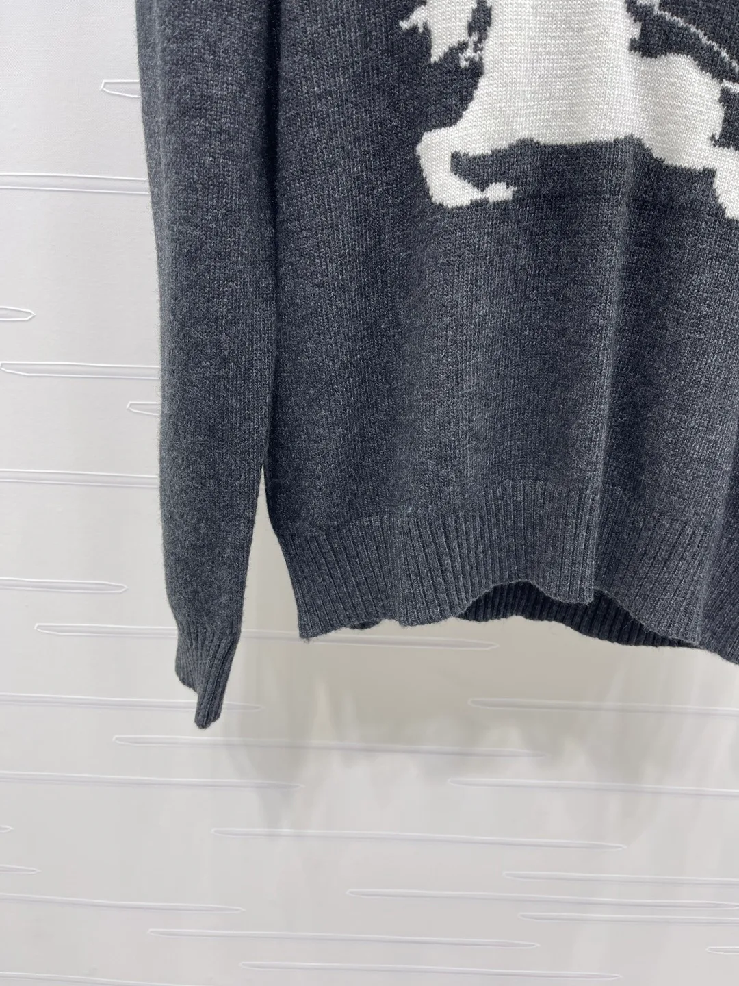 Women's Jumpers And Sweaters BURBERRY 17918675