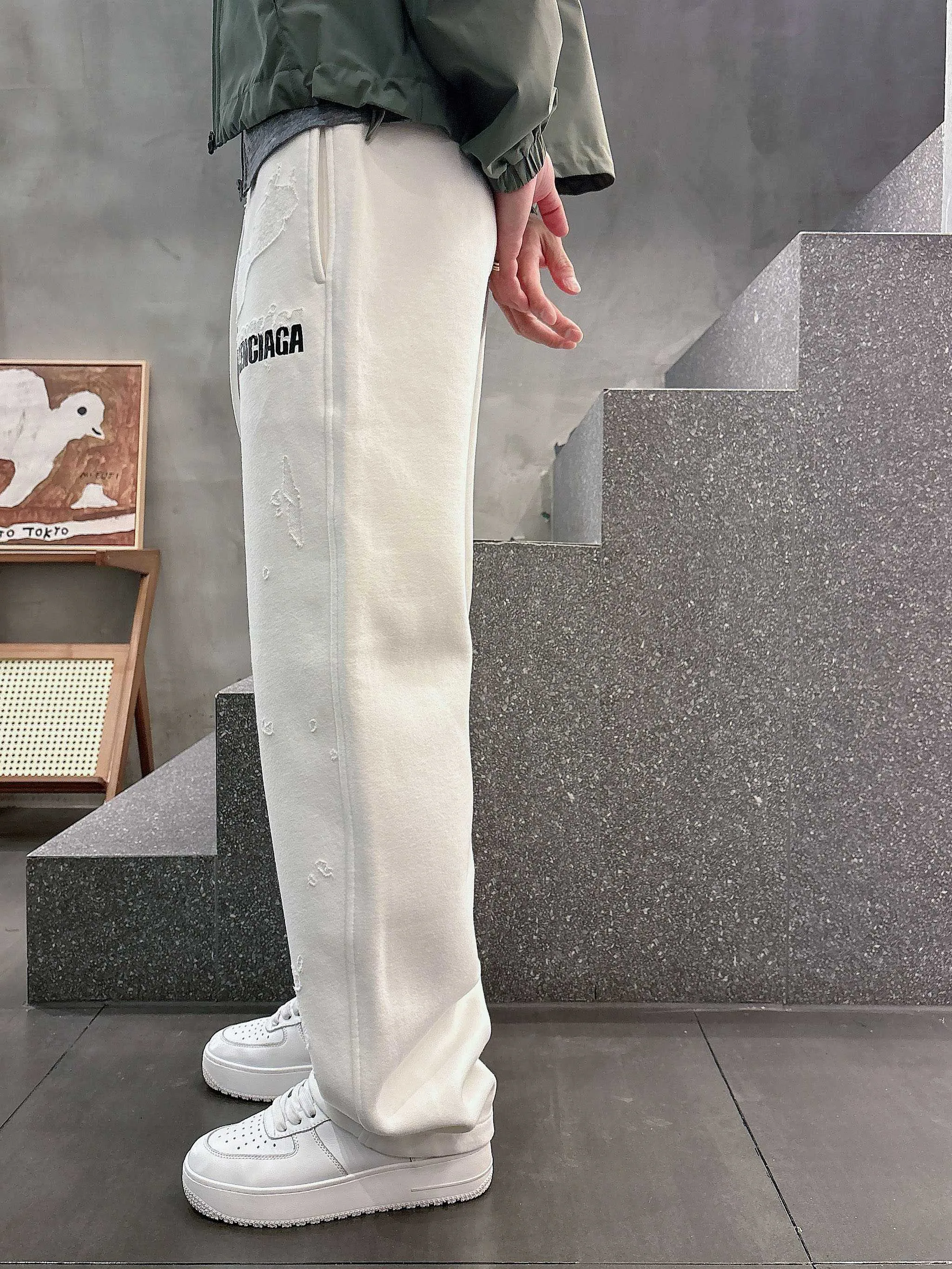 Men's Trousers BALENCIAGA 18368712