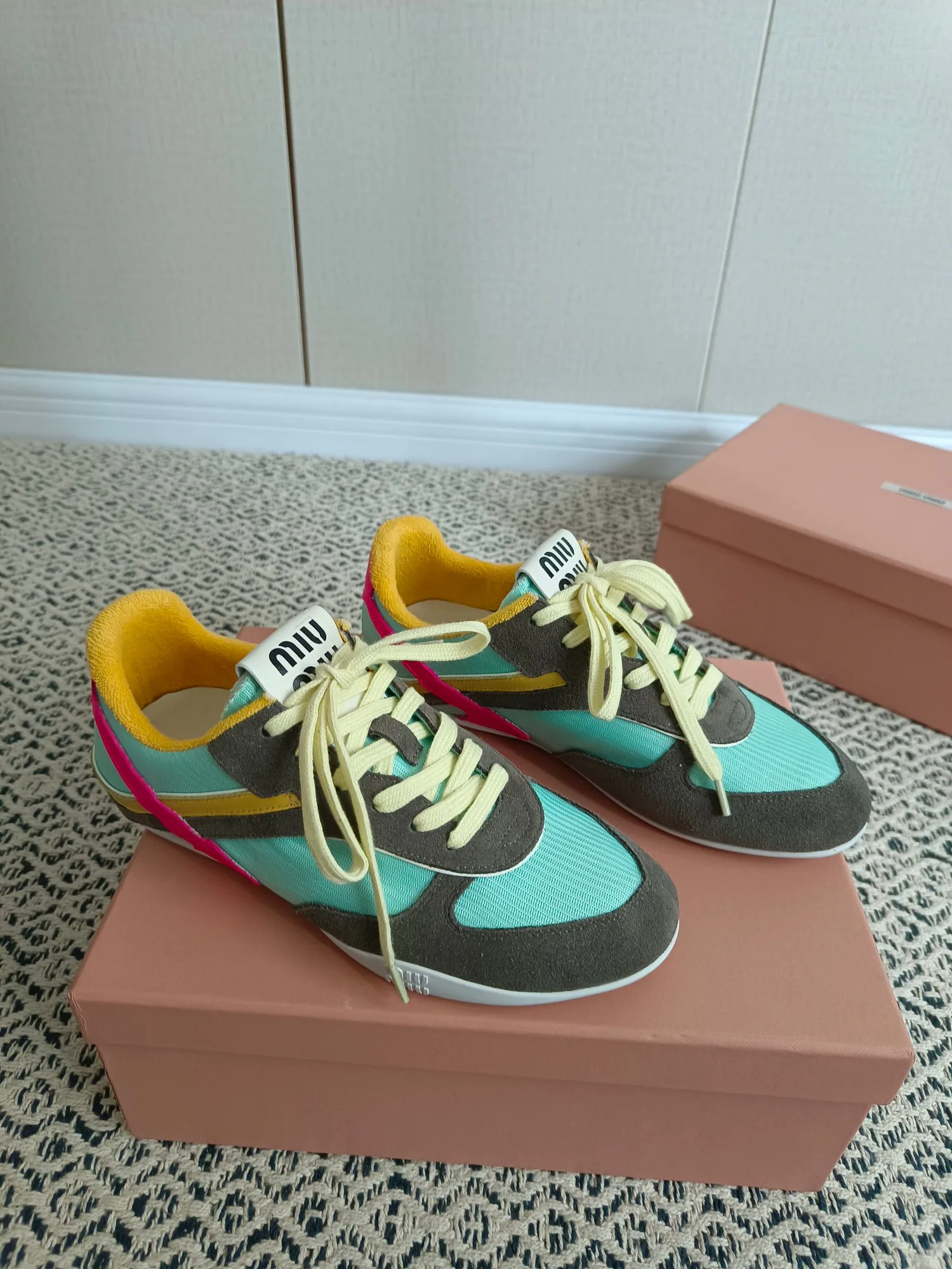 Women's Sneakers MIU MIU 18273942