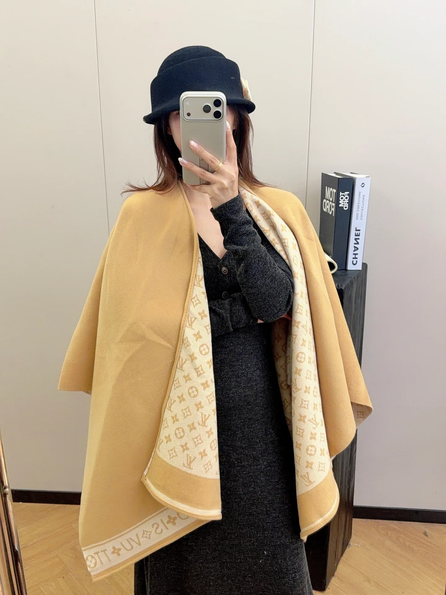 Women's Coats LOUIS VUITTON 18002838