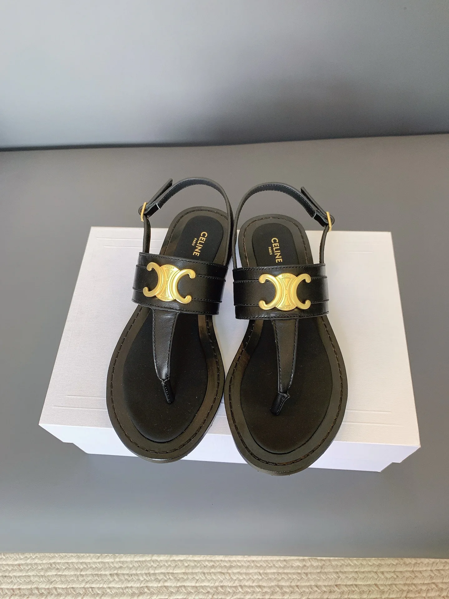 Women's Flip-Flops CELINE 17656605