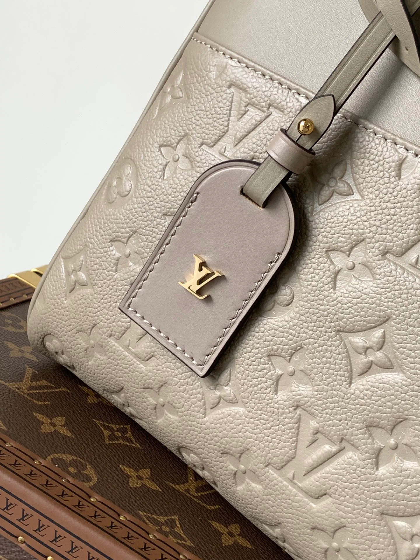 Women's Classic Handbags LOUIS VUITTON 17796558