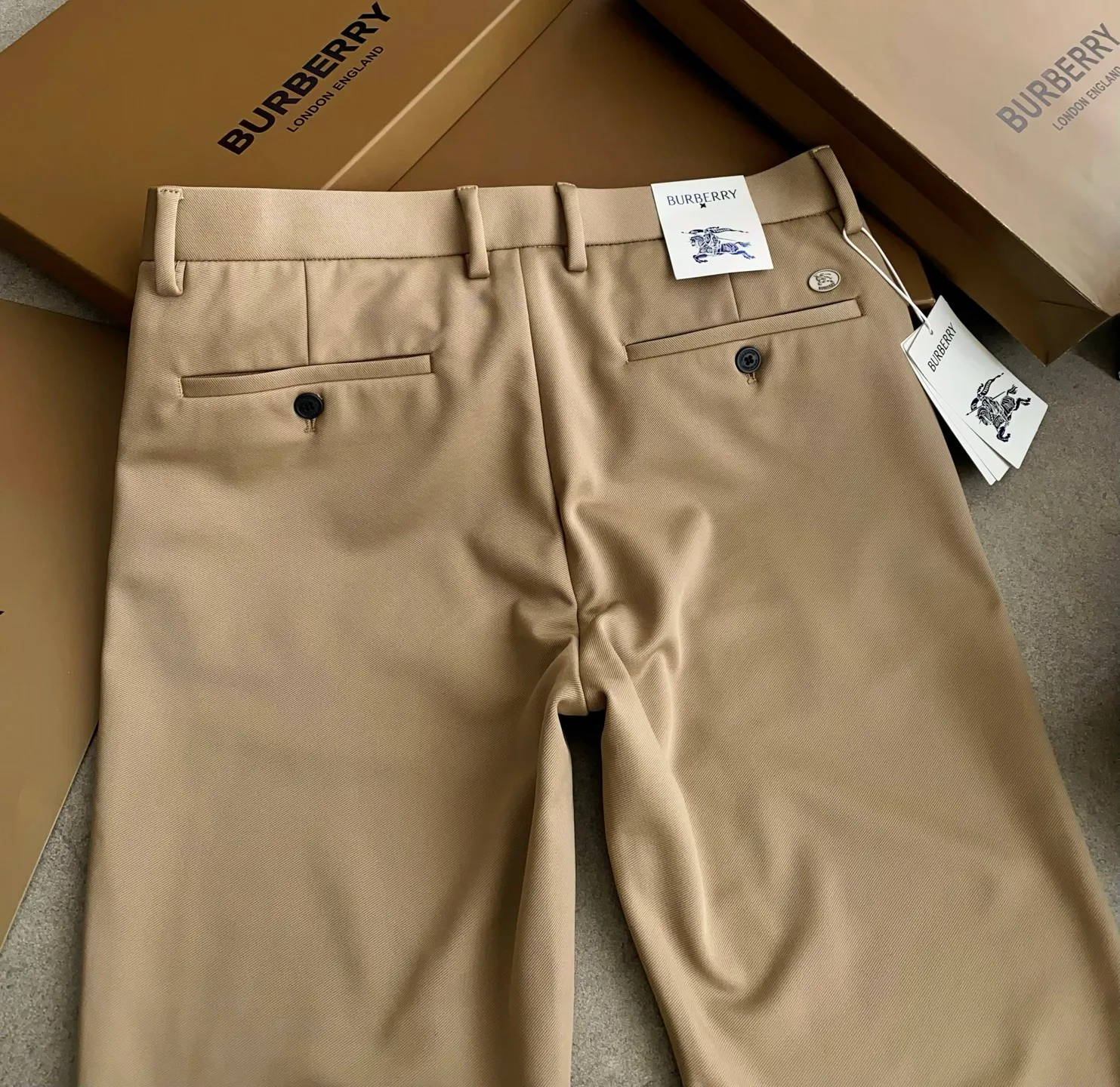 Men's Trousers BURBERRY 17973671