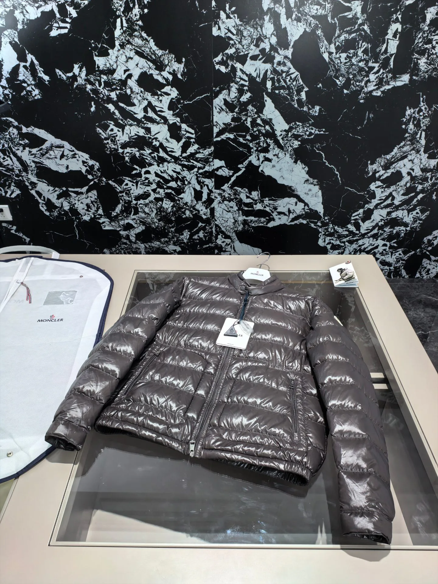 Куртки И Пуховики Мужские Moncler 18683755