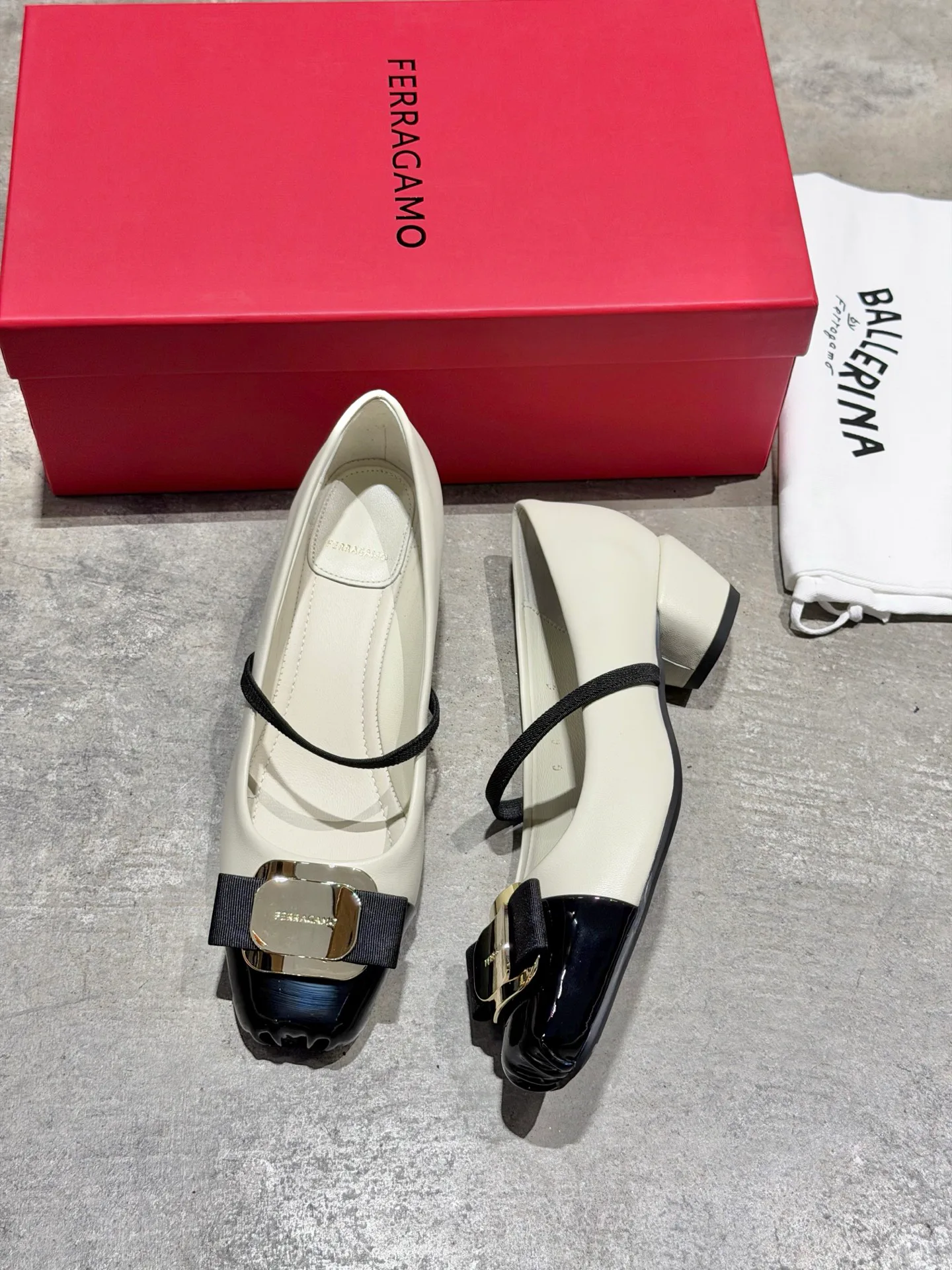 Women's Heels SALVATORE FERRAGAMO 17642553