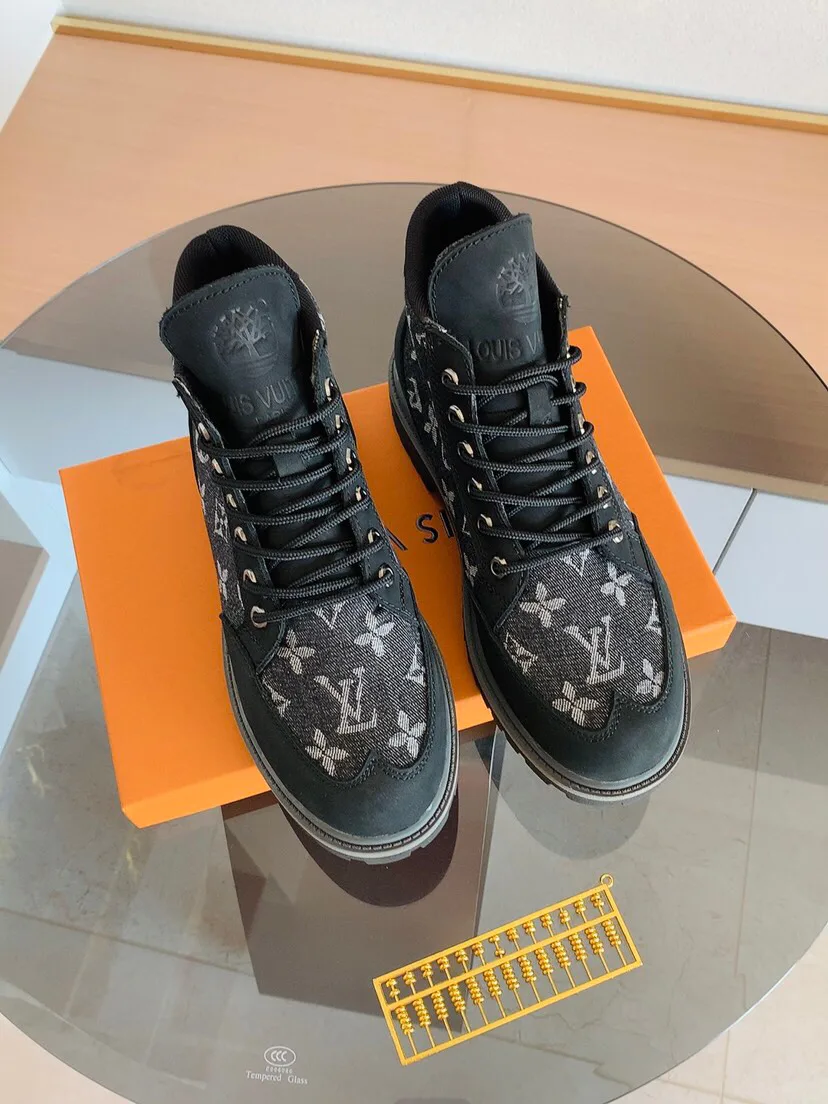 Men's Ankle Boots LOUIS VUITTON 18263711