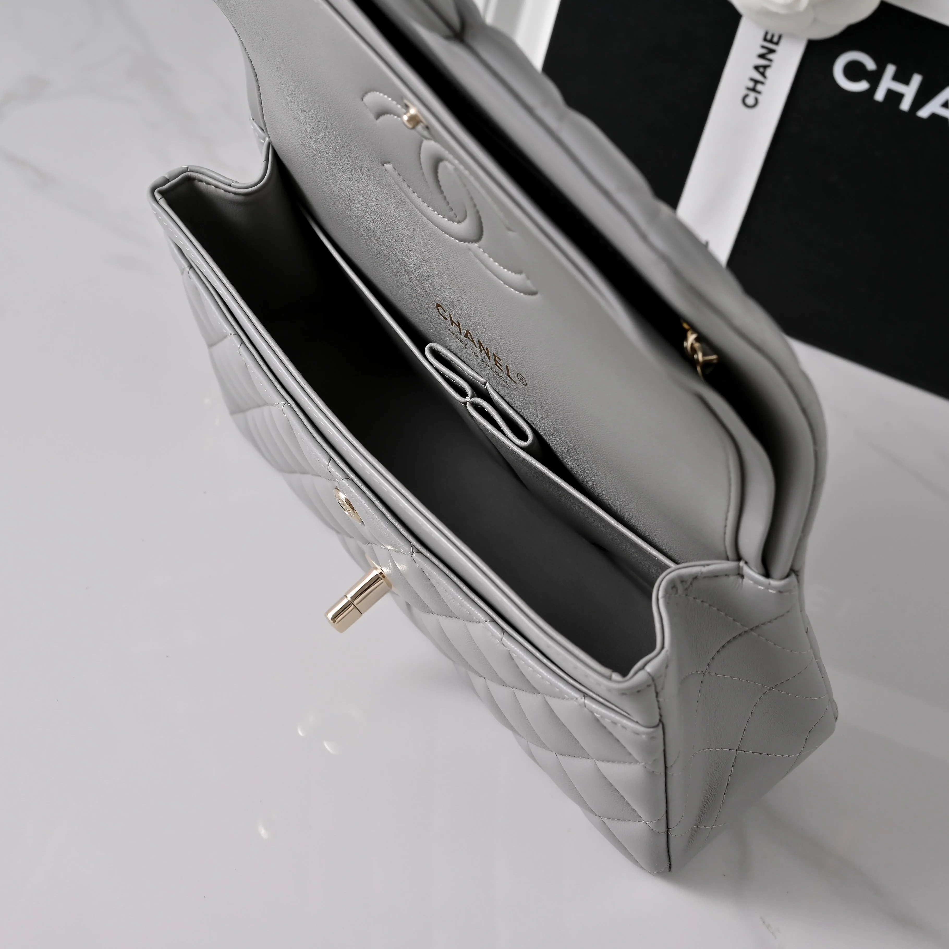 Women's Classic Handbags CHANEL 17844644